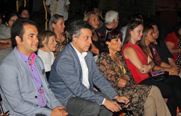 El Alcalde René de la Vega inauguró el proyecto “Luminarias Peatonales Barón de Juras Reales”